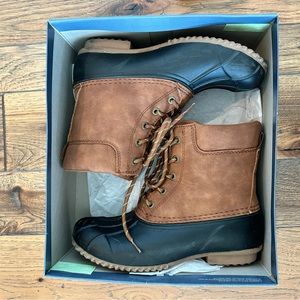 Universal Thread Duck Boots